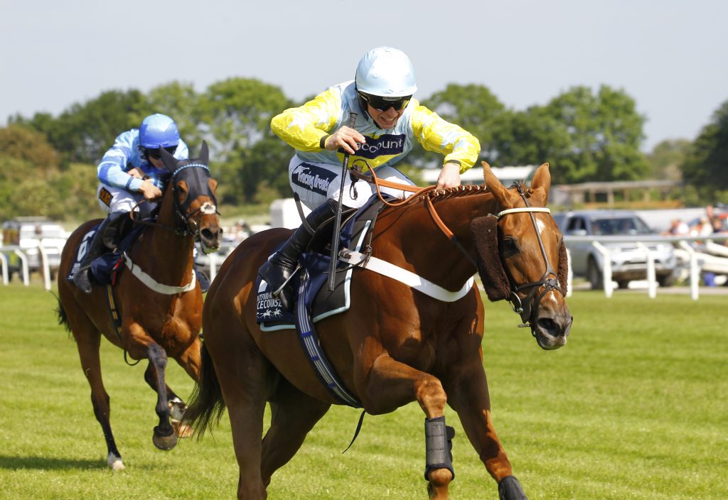 Bowens lay down a marker for new Summer Jumps Championship