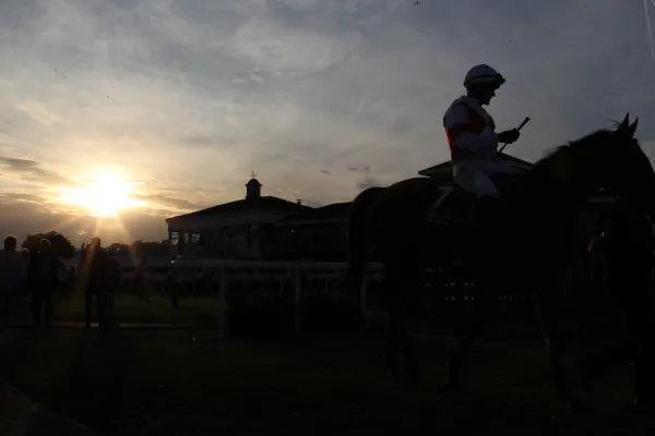 en4d9573-sun-setting.jpg