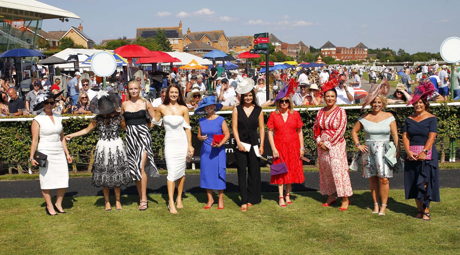 Ladies Day Stratford Racecourse Horse Racing Stratford Upon Avon